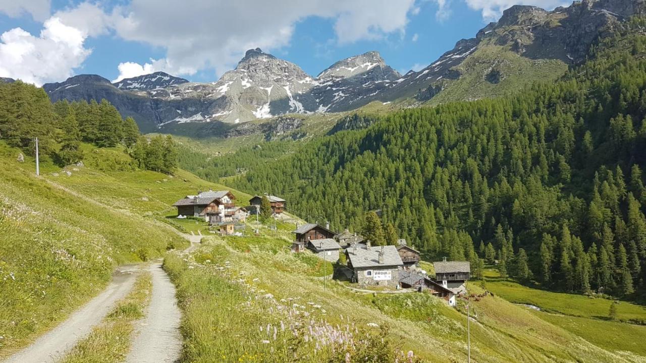 L' Aroula Rooms & Restaurant Champoluc Dış mekan fotoğraf